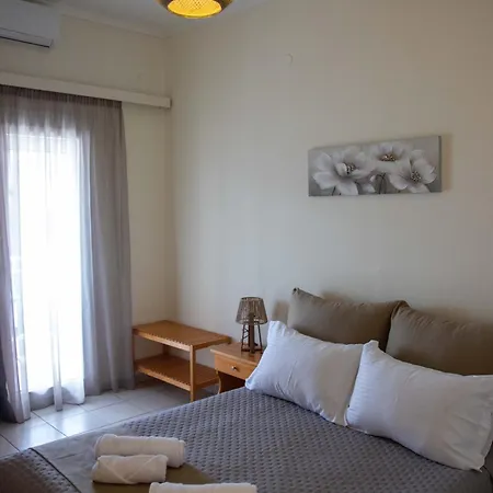 Апартаменты Pepas House Неос-Мармарас